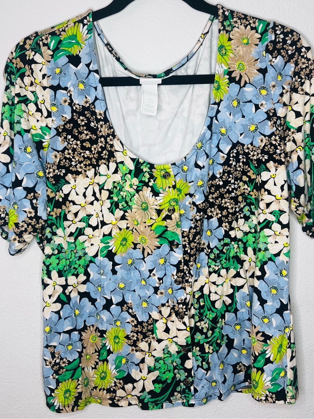 Floral Scoop Neck Women's Top in Black and Blue-93